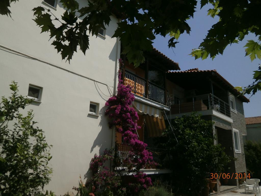 Ioannis Avrades Apartments アギオカンポス エクステリア 写真