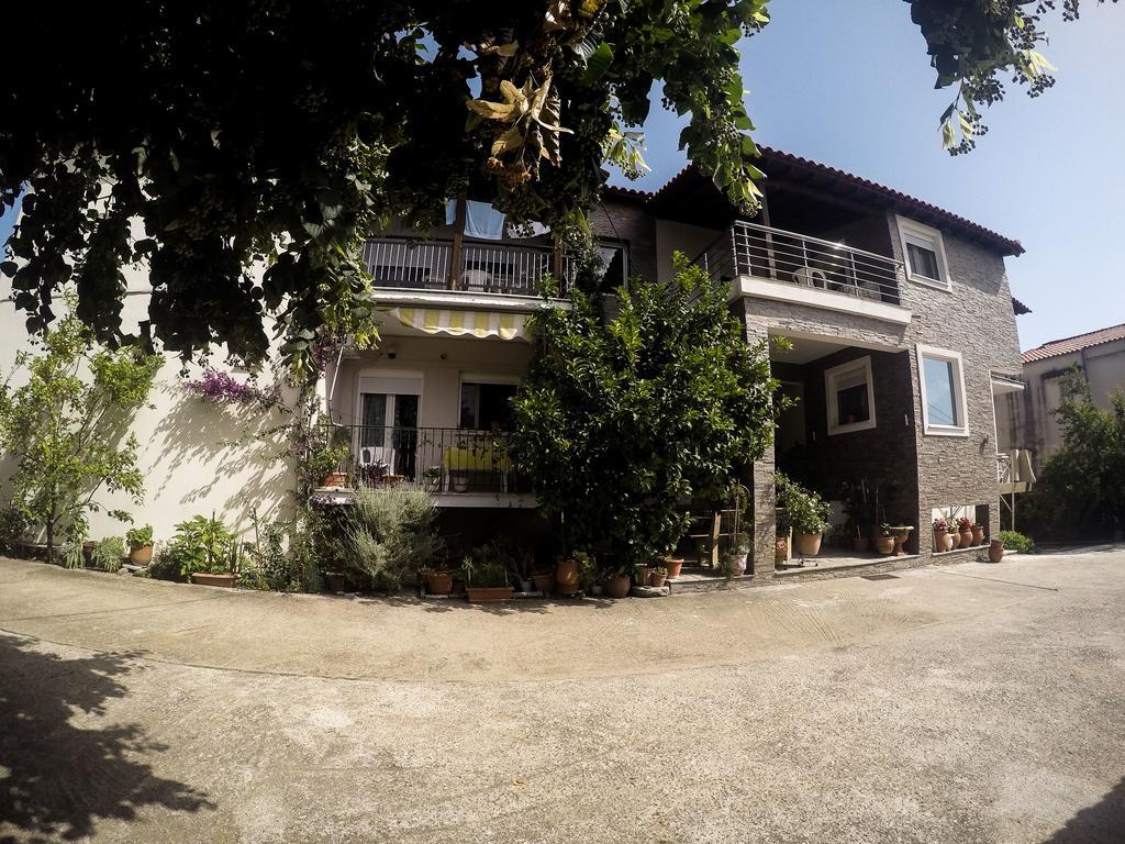 Ioannis Avrades Apartments アギオカンポス エクステリア 写真